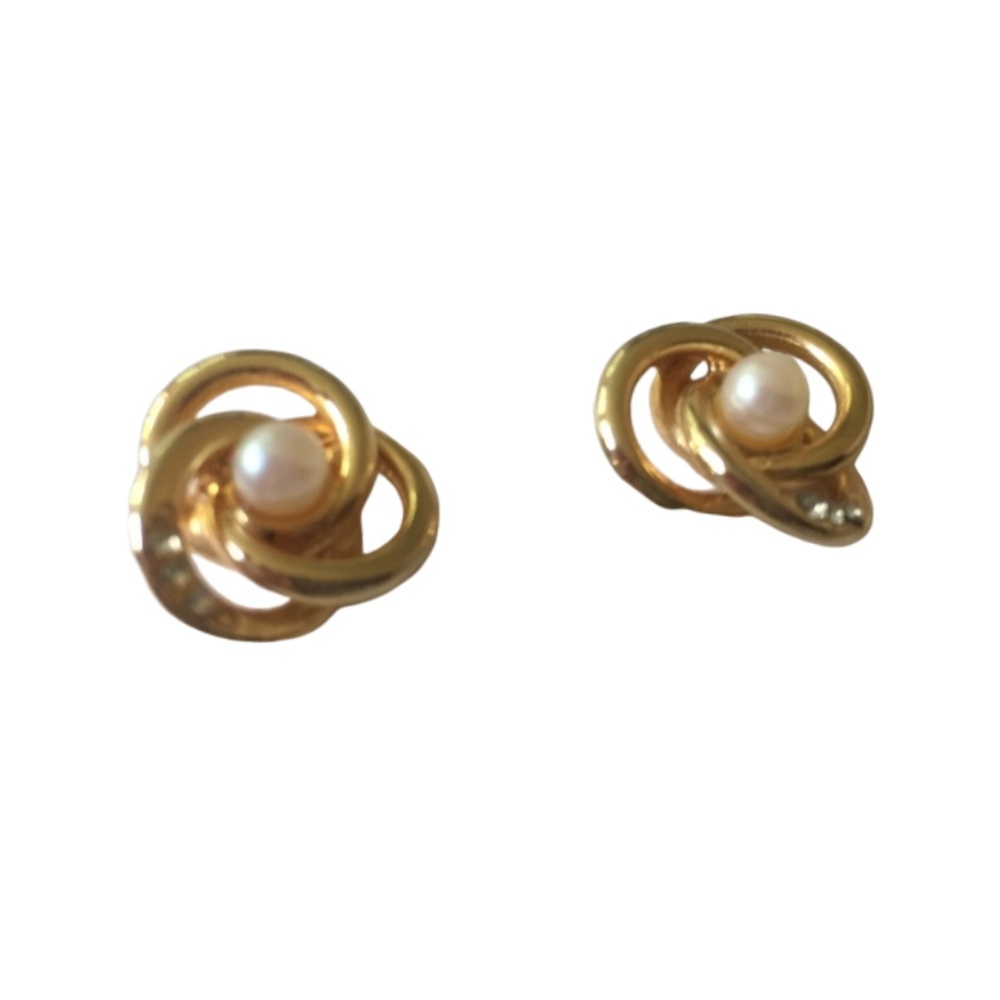 Napier Gold knot with pearl + tiny stones earrings
